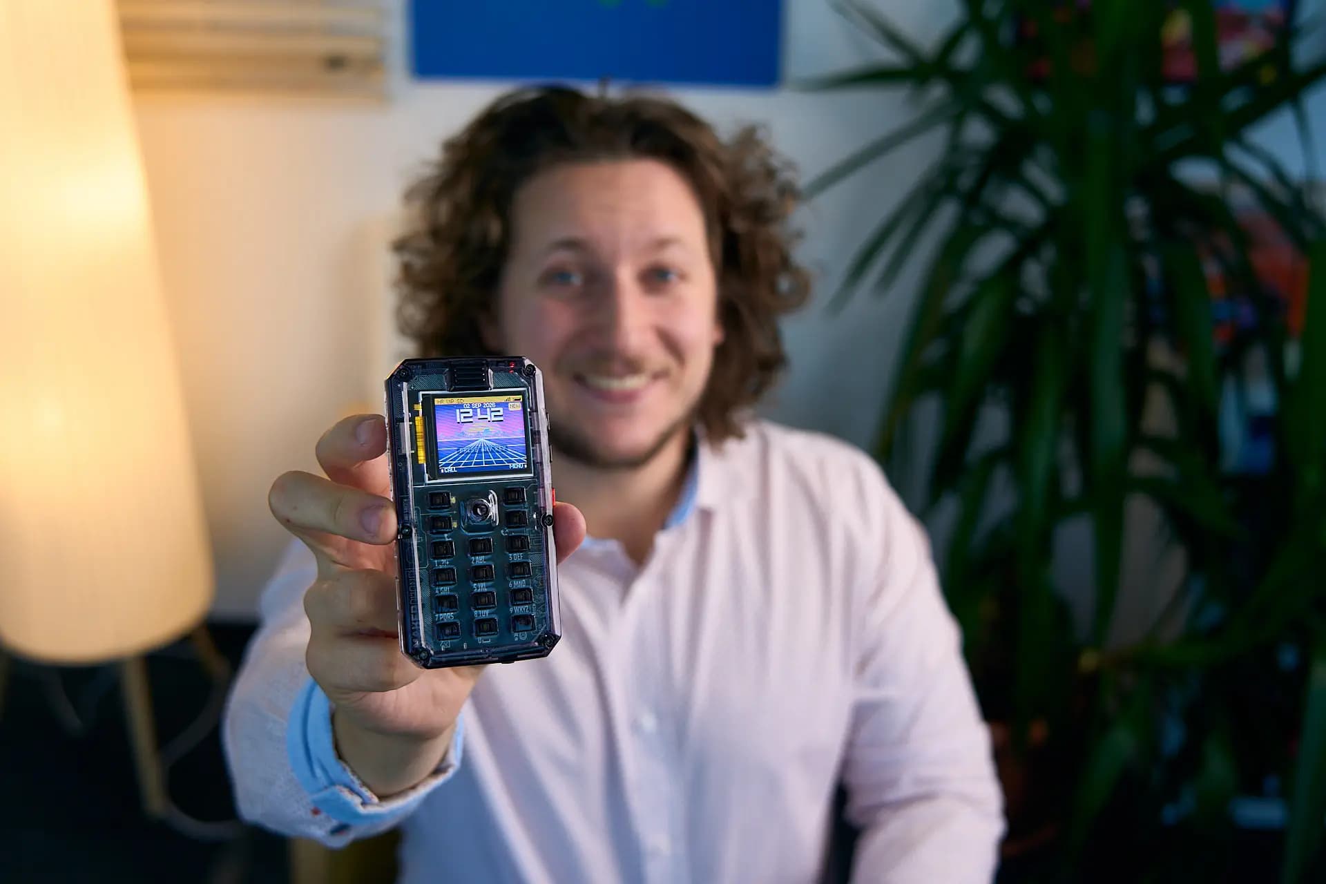 MAKERPhone availbility