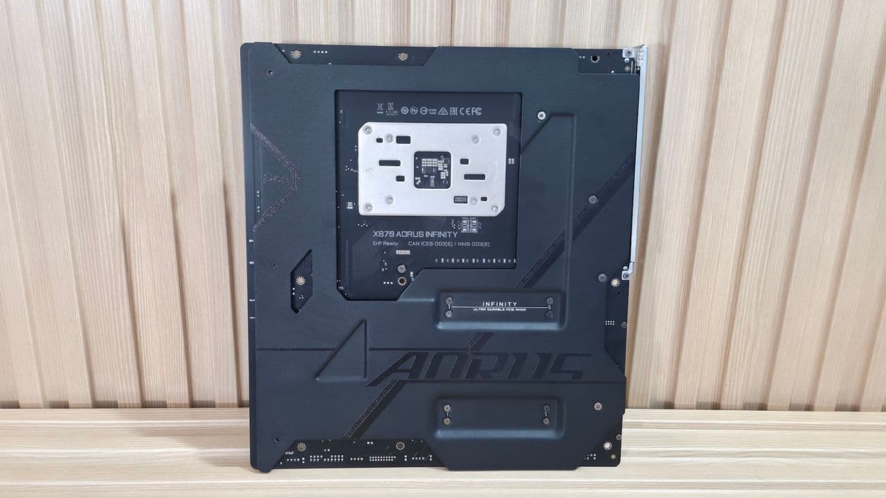 Gigabyte X870 Aorus Infinity - Board images