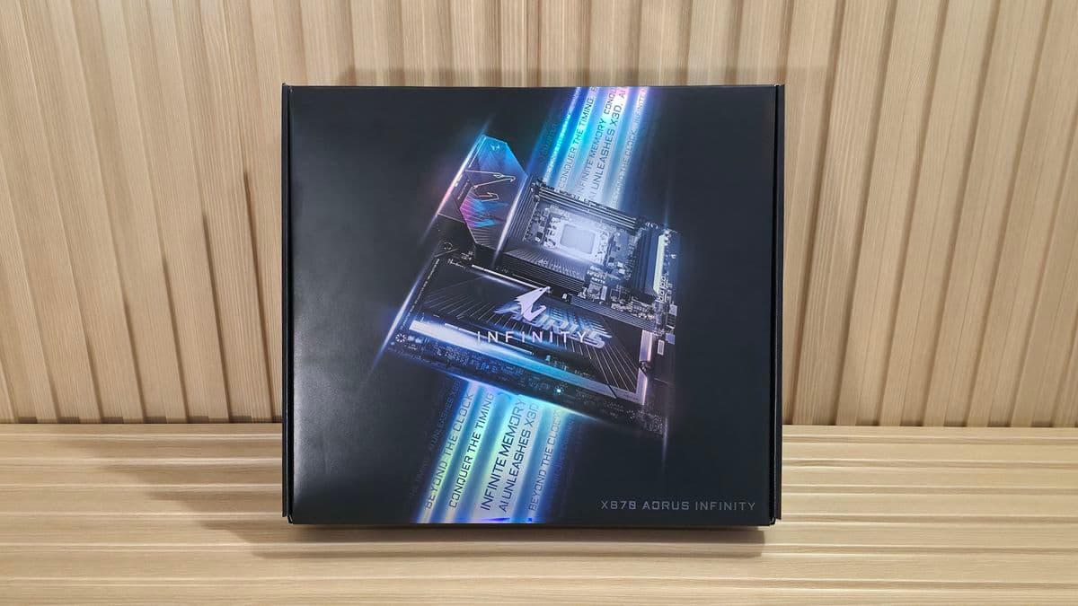 Gigabyte X870 Aorus Infinity - Board images