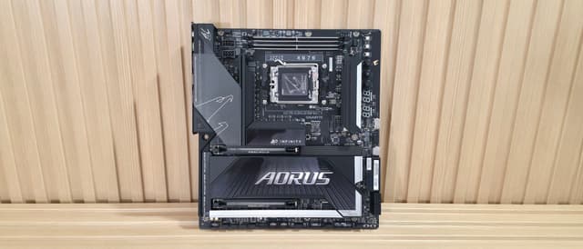 Gigabyte X870 Aorus Infinity เมนบอร์ดรุ่นพิเศษเพื่อการ Overclock