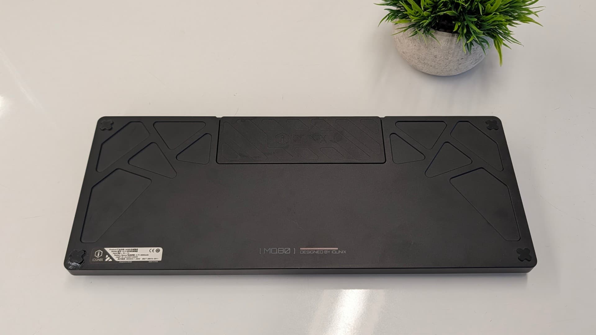 IQUNIX MQ80