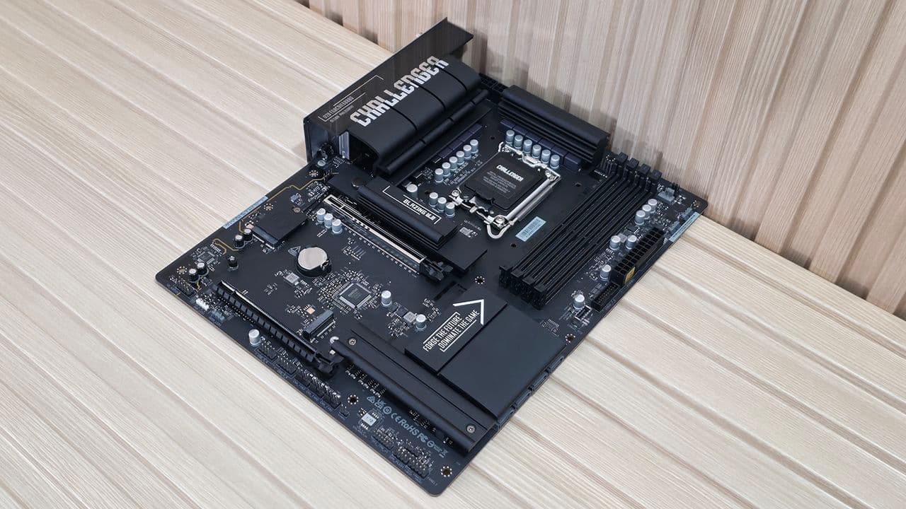 ASRock B860 Challenger Wifi - board images