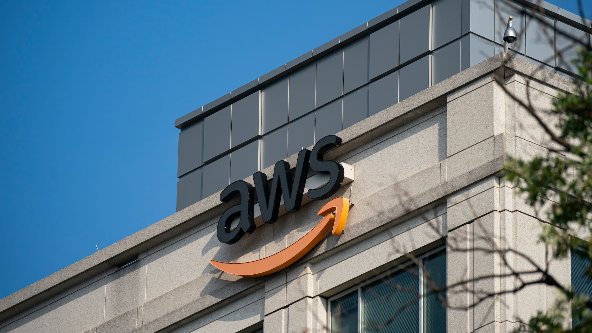 Amazon - AWS logo