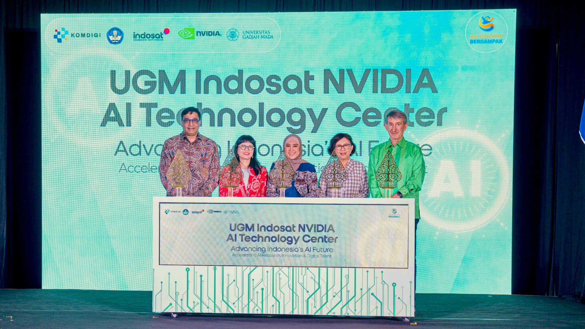 UGM ผนึกกำลัง Indosat และ NVIDIA เปิดตัวศูนย์ AI ในมหาวิทยาลัยแห่งแรกของอินโดนีเซีย