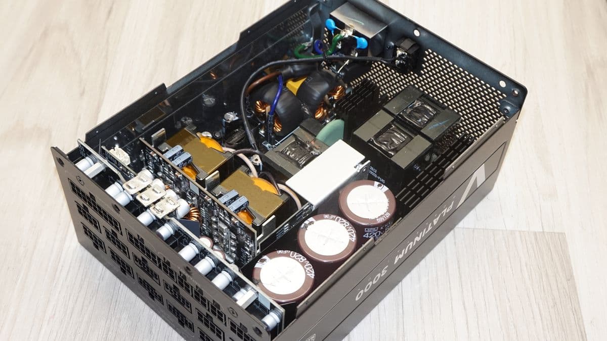 Cooler Master V Platinum 3000 Workstation